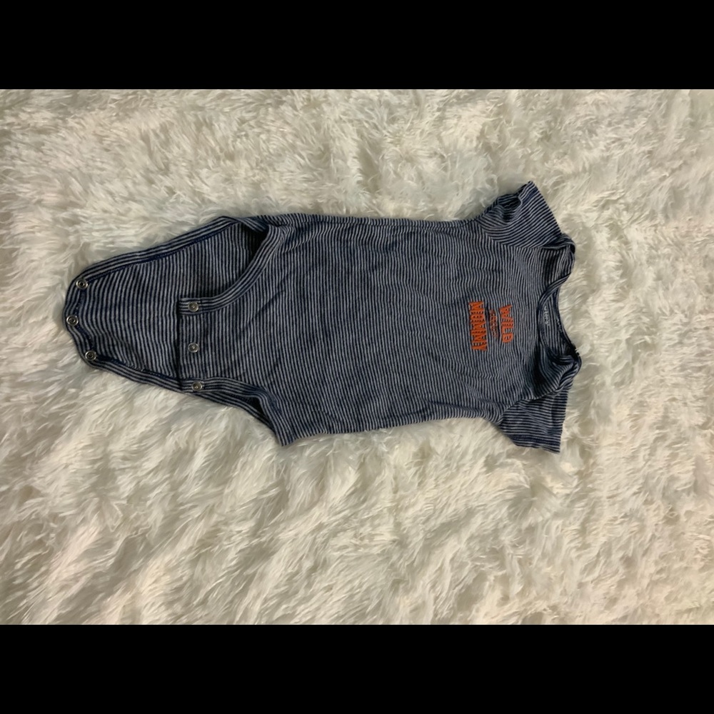 Onesies - Picture 3 of 4